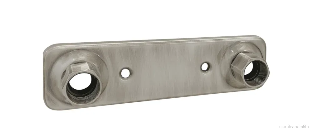 Blandarfäste Duschbyggarna c/c 160 mm för dold rördragning Blandarfäste Duschbyggarna c/c 160 mm för dold rördragning